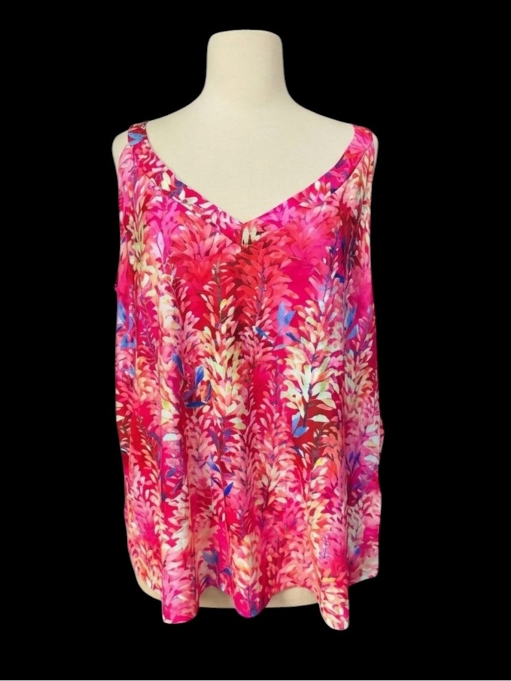 NWOT‎ Just Fashion Now V-Neck Floral Print Tank Top